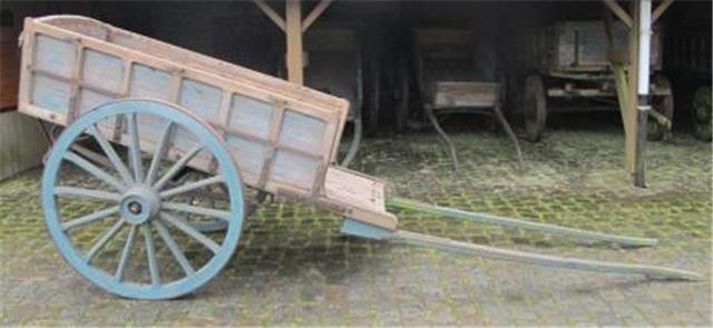 Geveerde tweewielkar met vast zijbord, Karrenmuseum Essen